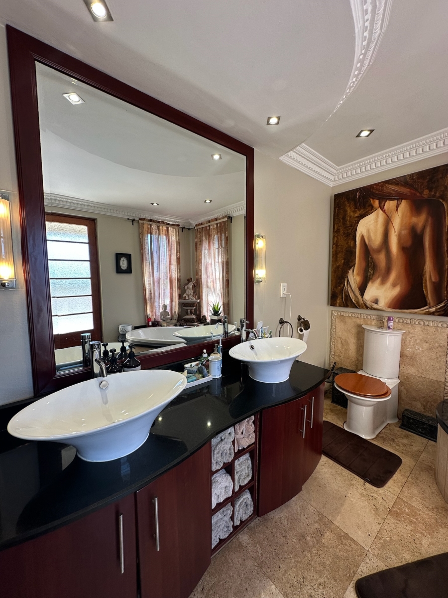 5 Bedroom Property for Sale in Mill Park Eastern Cape